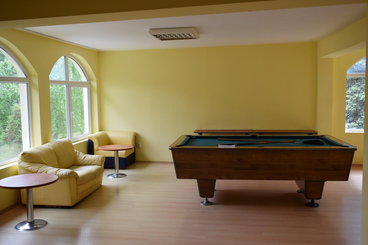 Ahilea Hotel - Free Pool Access Balchik Extérieur photo