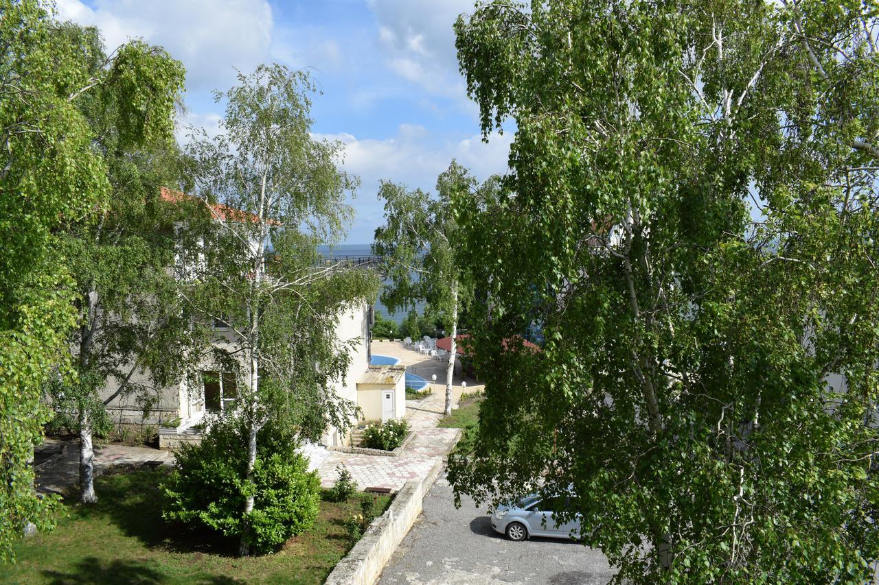 Ahilea Hotel - Free Pool Access Balchik Extérieur photo