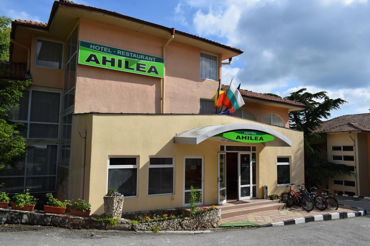 Ahilea Hotel - Free Pool Access Balchik Extérieur photo