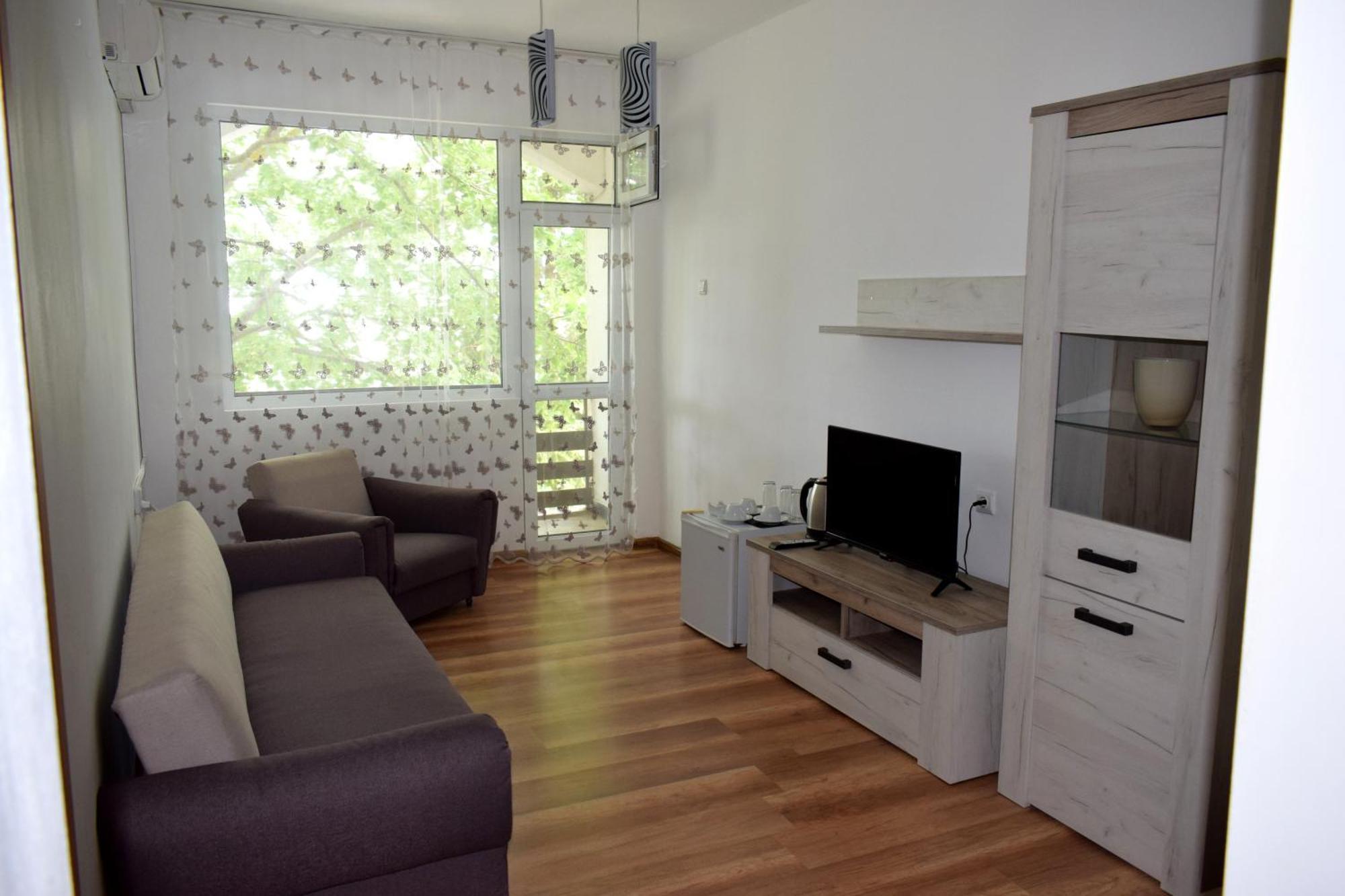 Ahilea Hotel - Free Pool Access Balchik Extérieur photo